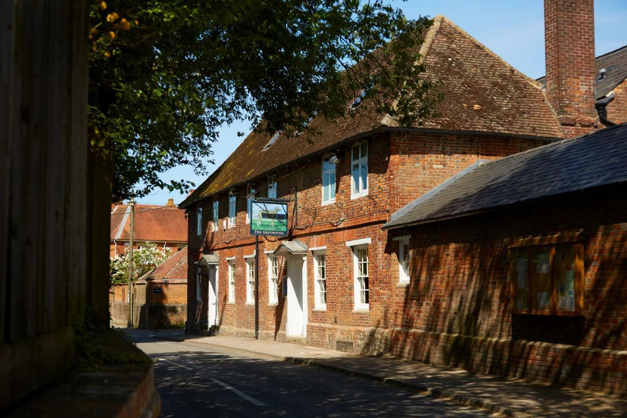 The Greyhound Inn Wantage Exterior photo